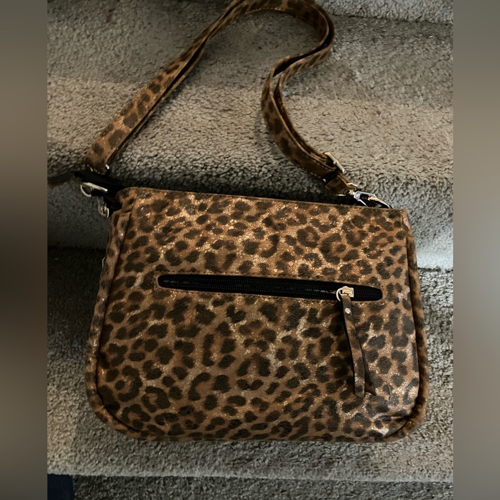 Jessica Simpson Leopard Print Crossbody Bag in Brown and Black - Picture 5 of 12